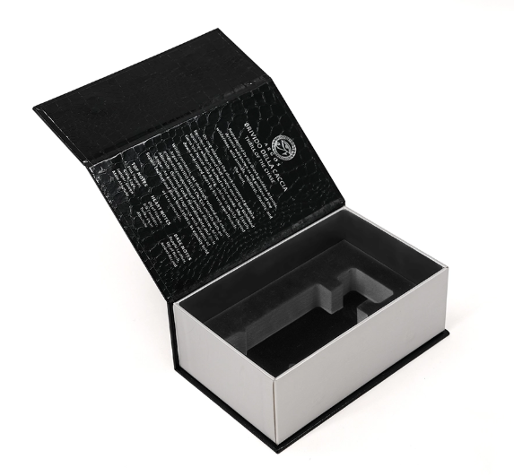 Crocodile Pattern Perfume Packaging