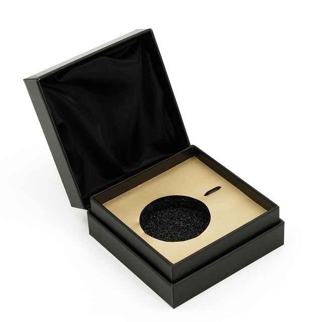 Flip Top Rigid Box Luxury Black Caviar Gift Box with Satin Lining